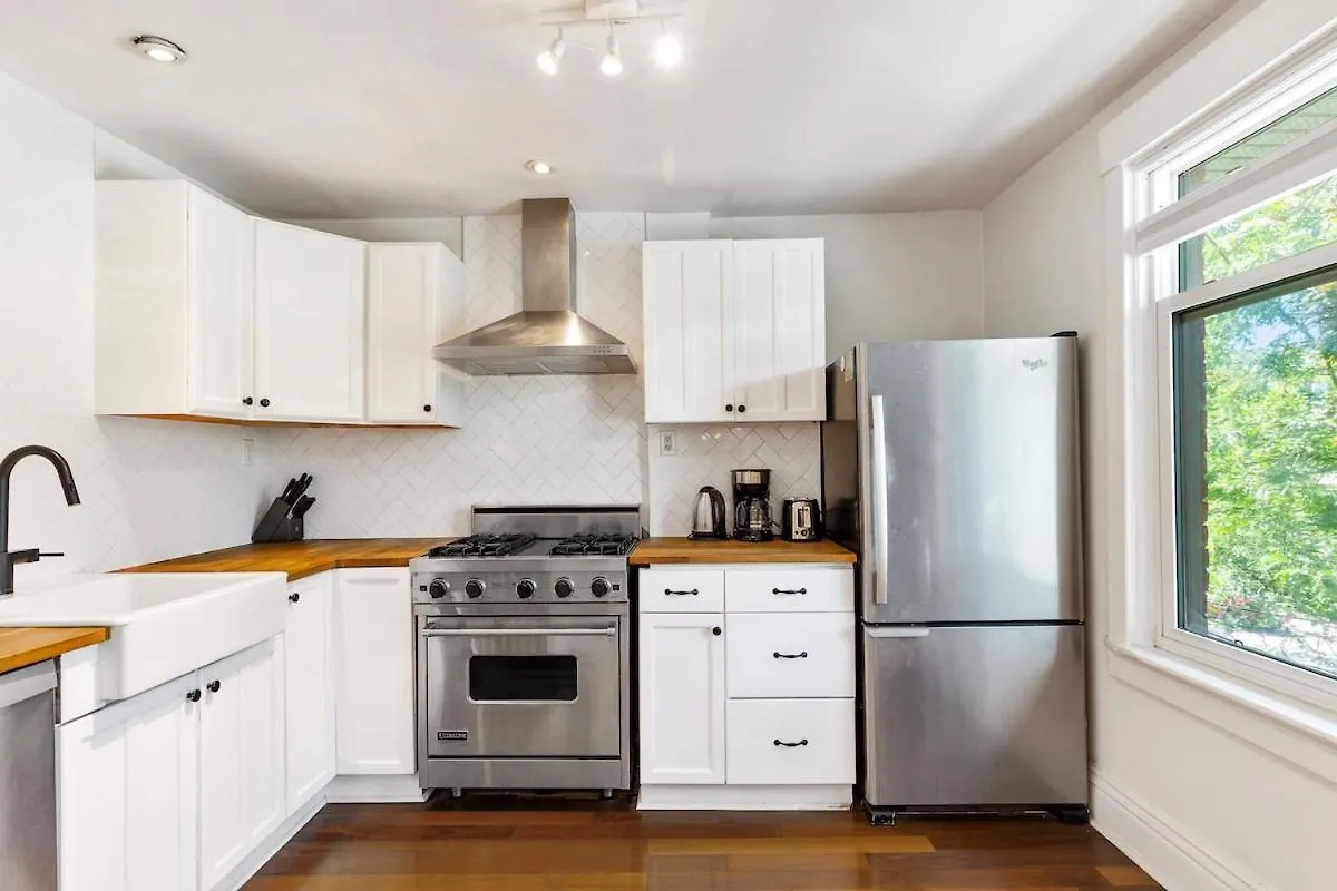 Apartment Stylish & Spacious 3Br In Downtown Toronto
